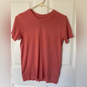 Lululemon Swiftly Breathe Short Sleeve